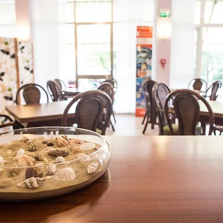 Manzoni ホテル カットーリカ